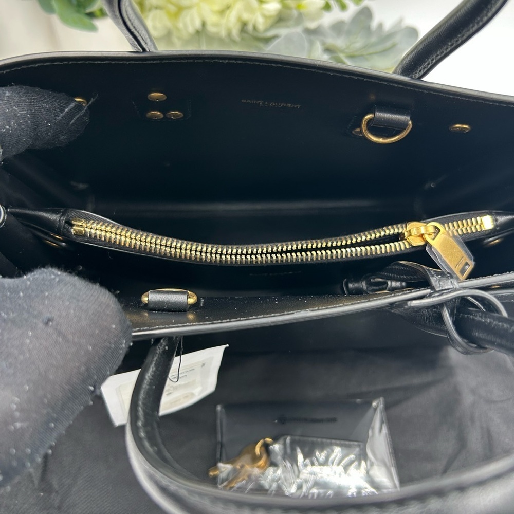 SOLD!!!!  Saint Laurent SAC DE JOUR top handle, smooth leather bag made in Italy - Picture 8 of 15
